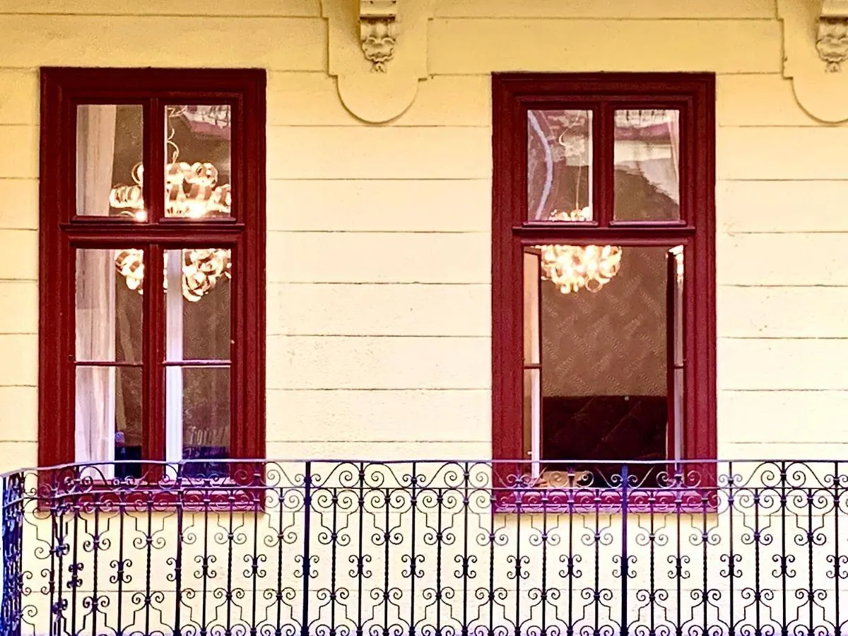Free Garage Parking, Ac And Bikes In The Downtown Apartment Budapest